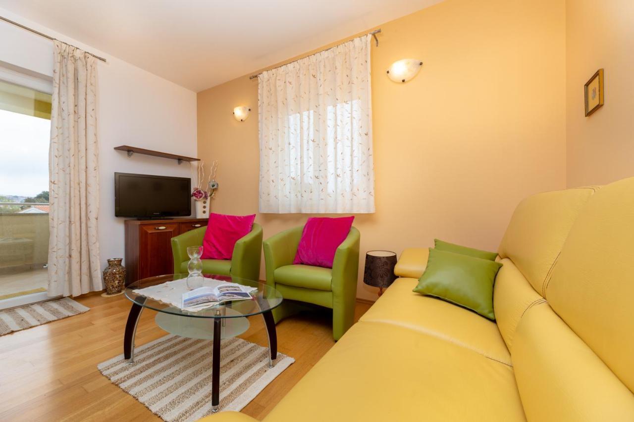Golden Hope 4+1 Apartment Krk คิร์ก ภายนอก รูปภาพ