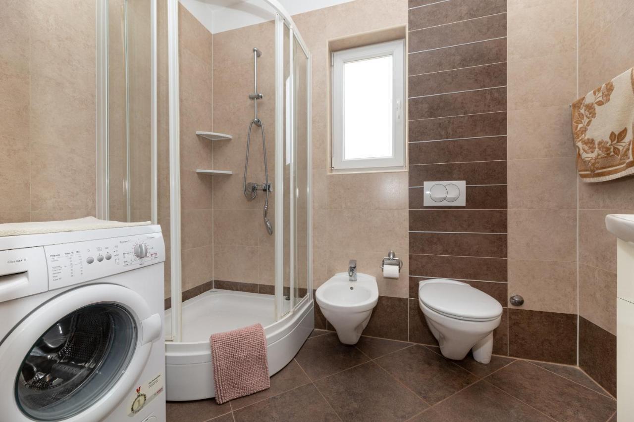 Golden Hope 4+1 Apartment Krk คิร์ก ภายนอก รูปภาพ